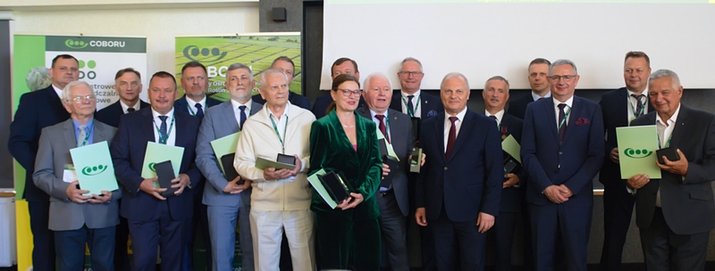 Osoby odznaczone statuetkami „25 lat PDO”