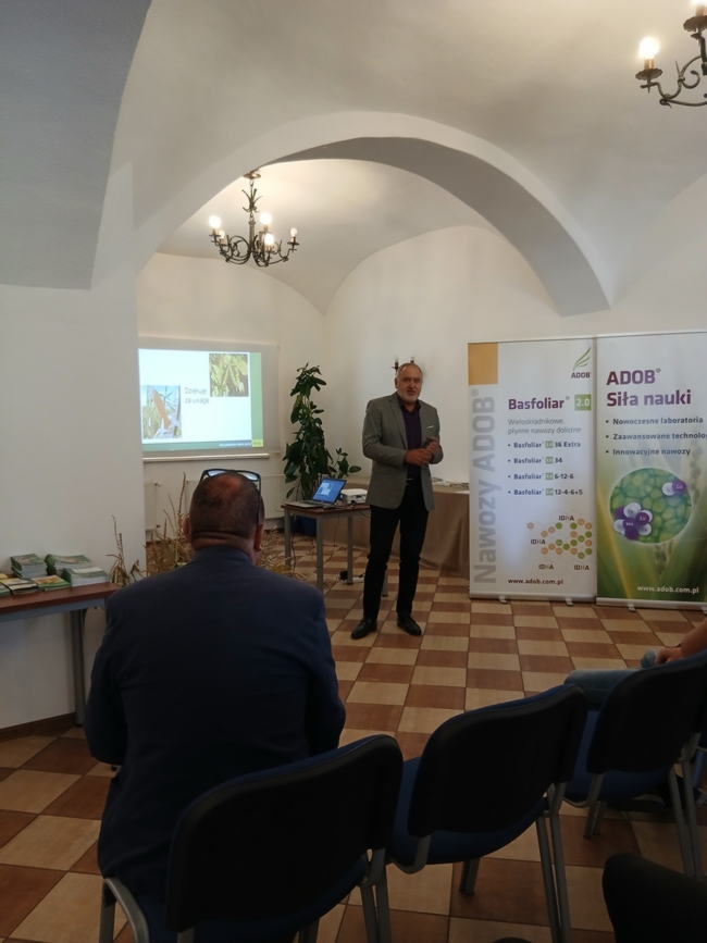 Marek Bieniek podczas prelekcji